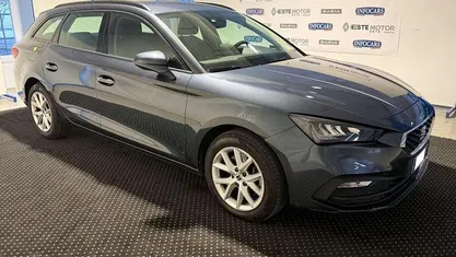 Usata Seat Leon Style 116 CV (85 kW) 2023 Grigio metallizzato Station wagon