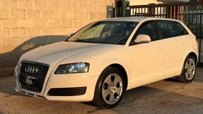 Usata Audi A3 Comfort 90 CV (66 kW) 2010 Bianco Utilitaria
