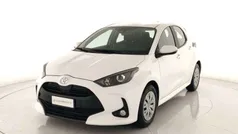 Bianco Usata 2023 Toyota Yaris Active Due volumi | 15.600 € (Buon prezzo)