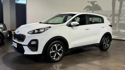 Bianco Usata 2021 Kia Sportage SUV | 18.900 € (Ottimo prezzo)