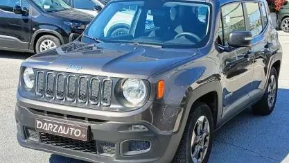 Usata Jeep Renegade Sport 110 CV (80 kW) 2017 Grigio scuro metallizzato SUV