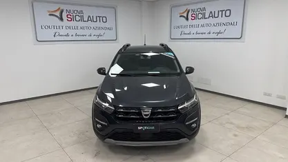 Grigio Usata 2022 Dacia Sandero Comfort Due volumi | 12.500 € (Buon prezzo)