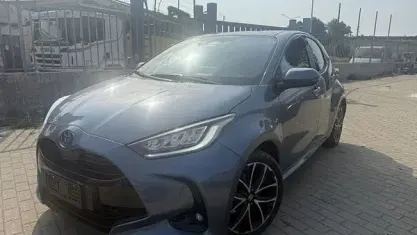 Nuova Toyota Yaris Hybrid 116 CV (85 kW) 2026 Grigio Utilitaria