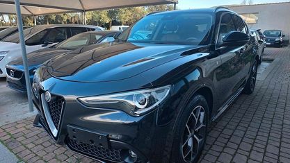 Second-hand Alfa Romeo Stelvio Veloce 210 CP (154 kW) 2021 Negru SUV