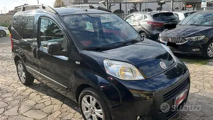 Usata Fiat Qubo Trekking 75 CV (55 kW) 2011 Nero Monovolume