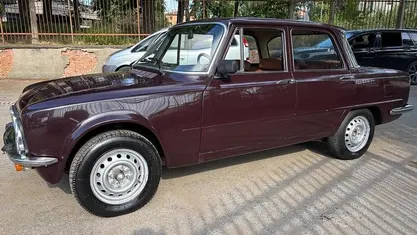 Marrone Usata 1977 Alfa Romeo Giulia Tre volumi | 9500 €