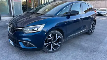 Usata Renault Scénic III Bose Edition 110 CV (80 kW) 2017 Bluazzurro Monovolume