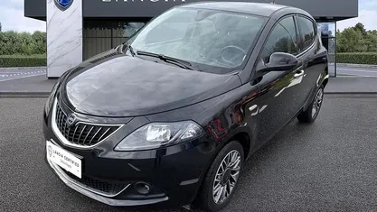 Usata Lancia Ypsilon Gold 69 CV (50 kW) 2023 Utilitaria