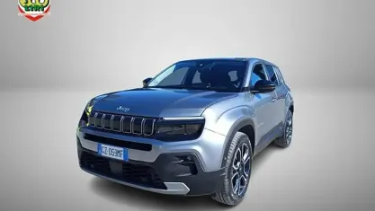 Begagnad Jeep Avenger Summit 101 HK (74 kW) 2025 Grå SUV