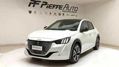 Usata Peugeot e-208 GT 56 kW (77 CV) 2022 Utilitaria