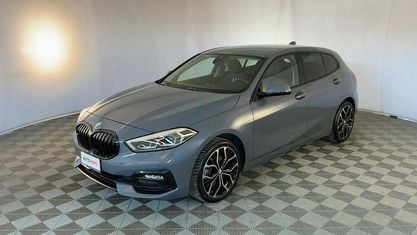 Usata BMW 118 Sport Line 150 CV (110 kW) 2021 Grigio Utilitaria