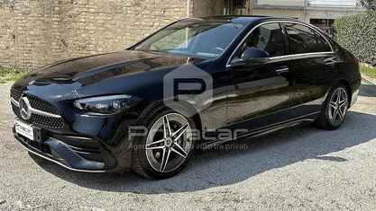 Usata Mercedes C220 AMG line 200 CV (147 kW) 2023 Nero Berlina