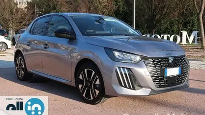 Usata Peugeot 208 Allure 101 CV (74 kW) 2025 Utilitaria