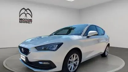 Usata Seat Leon Style 130 CV (95 kW) 2022 Bianco Berlina