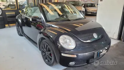 Usata VW New Beetle 105 CV (77 kW) 2006 Nero Utilitaria