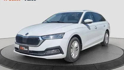 Usata Skoda Octavia Ambition 150 CV (110 kW) 2025 Bianco luna metallizzato Station wagon