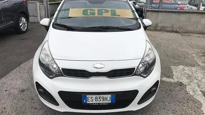 Usata Kia Rio City 85 CV (62 kW) 2013 Berlina