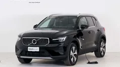 Grigio Usata 2023 Volvo XC40 Core SUV | 37.000 € (Buon prezzo)