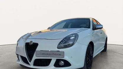 Bianco Usata 2014 Alfa Romeo Giulietta Exclusive Tre volumi | 7500 € (Ottimo prezzo)