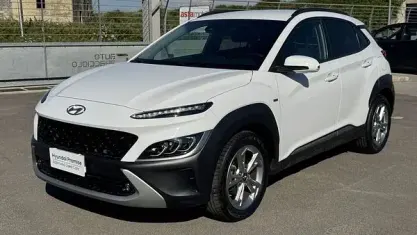 Usata Hyundai Kona 136 CV (100 kW) 2021 Bianco SUV