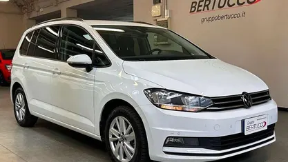 Usata VW Touran Business 150 CV (110 kW) 2023 Bianco Monovolume