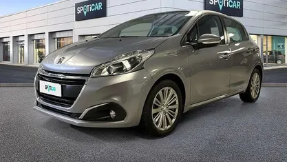 Grigio Usata 2019 Peugeot 208 Active Due volumi | 9350 € (Buon prezzo)