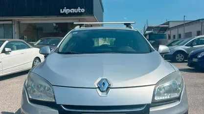 Usata Renault Mégane GrandTour Business 110 CV (80 kW) 2012 Grigio Station wagon