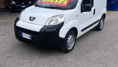 Usata Peugeot Bipper 75 CV (55 kW) 2010 Monovolume