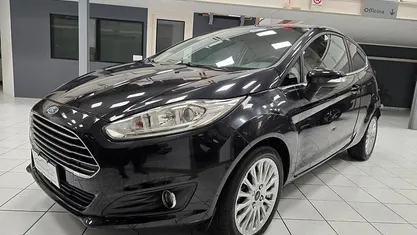 Usata Ford Fiesta Titanium 75 CV (55 kW) 2013 Nero Berlina