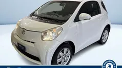 Toyota iQ