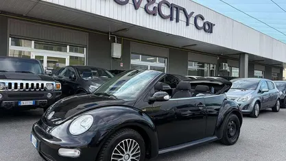 Usata VW New Beetle 75 CV (55 kW) 2004 Nero Utilitaria
