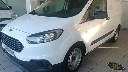 Bianco Usata 2019 Ford Transit Furgone | 10.900 € (Buon prezzo)