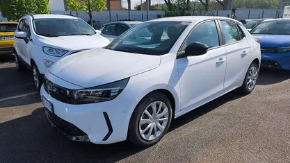 Argento Nuova 2025 Opel Corsa Edition Tre volumi | 16.300 € (Buon prezzo)