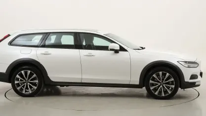 Usata Volvo V90 CC Plus 197 CV (144 kW) 2022 Biancobianco Station wagon