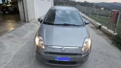 Usata Fiat Punto Evo Dynamic 75 CV (55 kW) 2010 Grigio Utilitaria