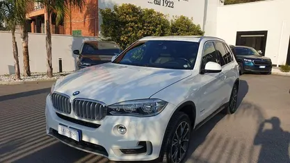 Begagnad BMW X5 Luxury Line 231 HK (169 kW) 2015 Vit SUV