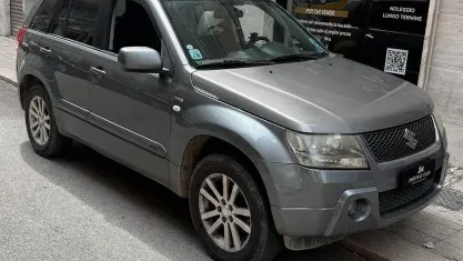 Usata Suzuki Grand Vitara 129 CV (94 kW) 2009 Grigio SUV