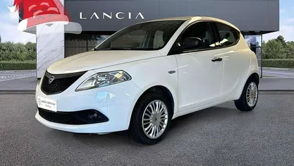 Bianco Usata 2019 Lancia Ypsilon Due volumi | 9750 € (Buon prezzo)