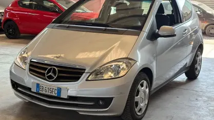 Usata Mercedes A150 Avantgarde 95 CV (69 kW) 2010 Grigio Coupé
