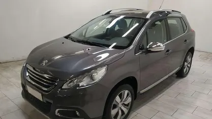 Usata 2015 Peugeot 2008 Allure SUV | 10.990 € (Buon prezzo)