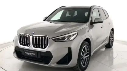 Begagnad BMW X1 M Sport 150 HK (110 kW) 2025 Grå SUV