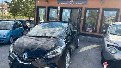 Usata Renault Scénic Zen 110 CV (80 kW) 2017 Nero Monovolume