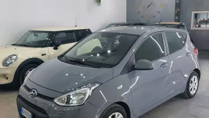 Usata Hyundai i10 Edition 67 CV (49 kW) 2014 Grigio Utilitaria