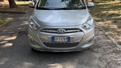 Usata Hyundai i10 Classic 69 CV (50 kW) 2013 Grigio Utilitaria