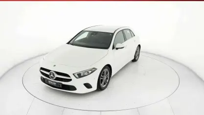 Usata Mercedes A180 136 CV (100 kW) 2019 Bianco Berlina