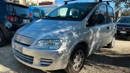 Usata Fiat Multipla Dynamic 103 CV (75 kW) 2009 Grigio Monovolume