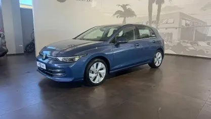 Usata VW Golf VIII Style 150 CV (110 kW) 2025 Blu/azzurro Berlina