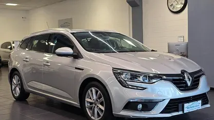 Argento Usata 2019 Renault Mégane GrandTour Business Station wagon | 11.500 € (Buon prezzo)
