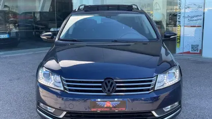 Usata VW Passat Highline 177 CV (130 kW) 2014 Bianco Berlina