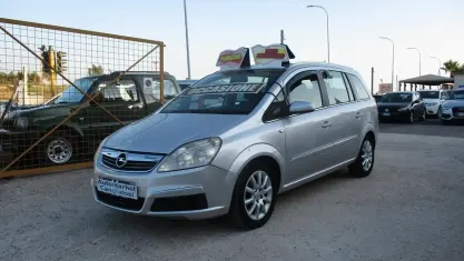 Usata Opel Zafira Cosmo 120 CV (88 kW) 2007 Grigio Monovolume